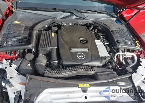 2016 Mercedes-Benz C 300 Luxury/Sport z USA, uszkodzony, nr VIN 55SWF4JB7GU102146